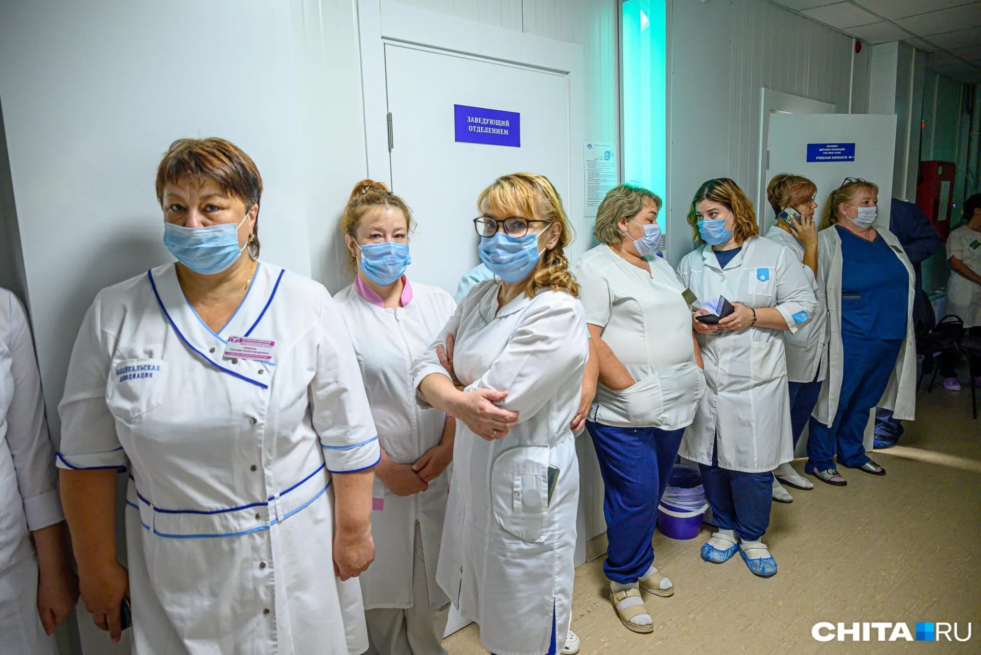 Правительство региона обсуждает отмену дополнительных выплат медикам, введённых в 2020 году, и возможные последствия для бюджета.