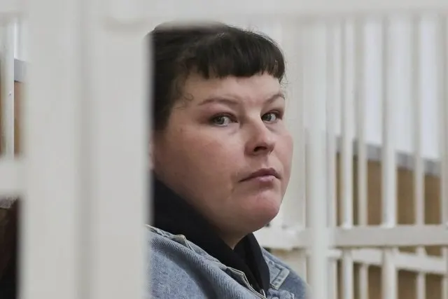 Суд вынес приговор к 17 годам колонии за убийство годовалой дочери с особой жестокостью; обвинение просило более строгого наказания.