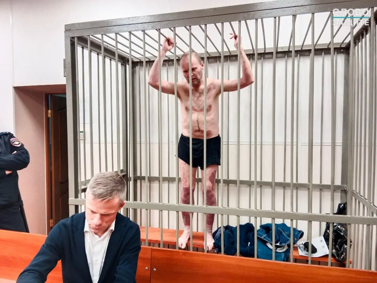Политзаключённый музыкант- саксофонист просит поддержать кандидатуру для обмена на заключённых западных стран, утверждая, что не выдержит ещё четырех лет.
