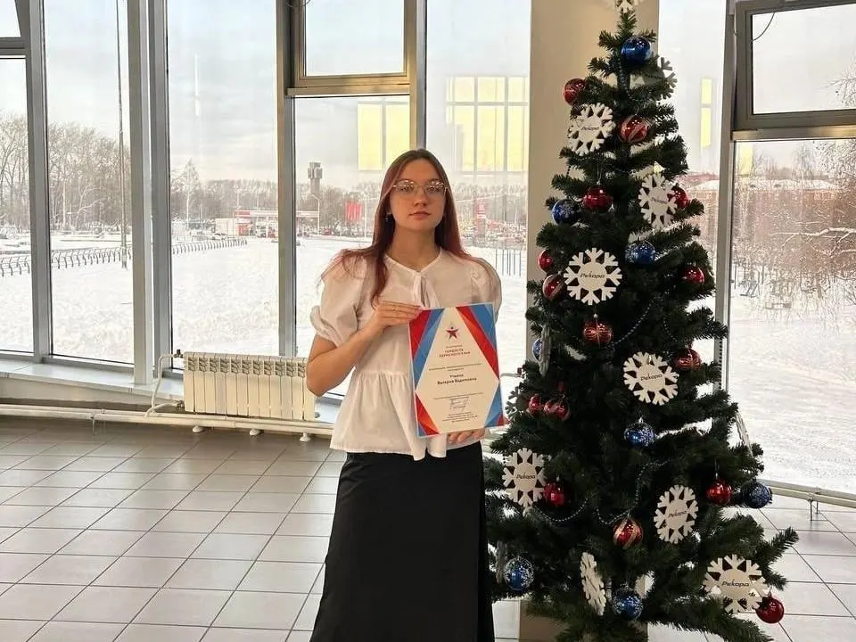 19-летняя Валерия Уткина проходит лечение рака с трансплантацией костного мозга в Санкт-Петербурге; семье нужна аренда жилья рядом с клиникой на период лечения.