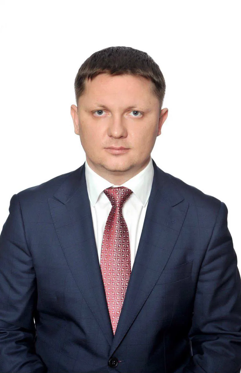 Правоохранительные органы проводят проверку депутата за публикации ссылок на Instagram и Facebook без маркировки; в деле обсуждается возможность административного наказания.