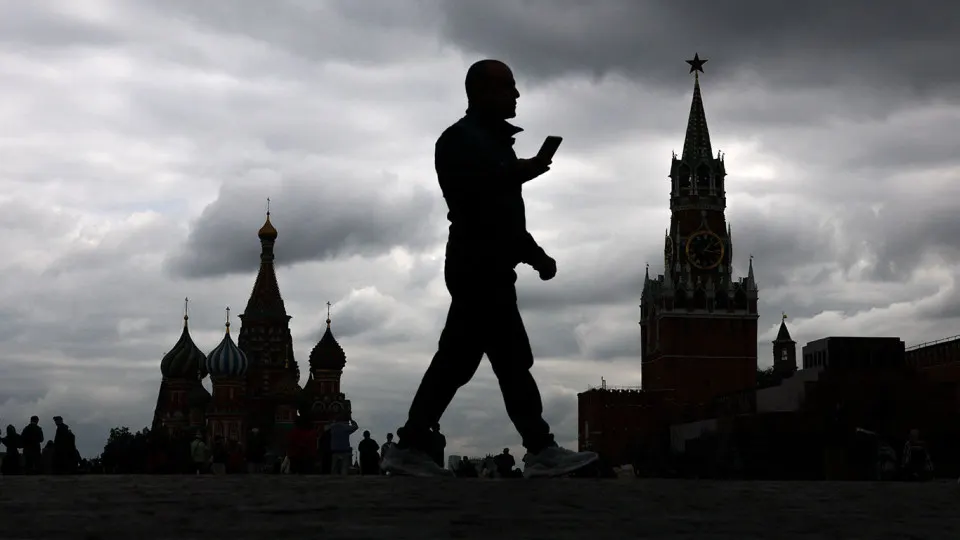 Правительство предложило меры по увеличению налогов и расширению базы, чтобы профинансировать рост оборонного бюджета; последствия коснутся граждан и бизнеса.