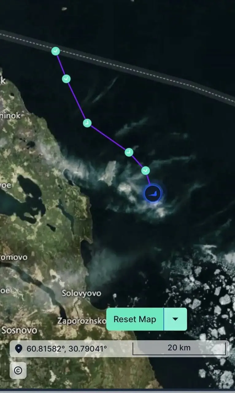 Маленький тюлень Крошик отправился в открытое море Балтийского региона, чтобы начать самостоятельную жизнь, попрощавшись с командой волонтёров и напоминая о совместных приключениях.