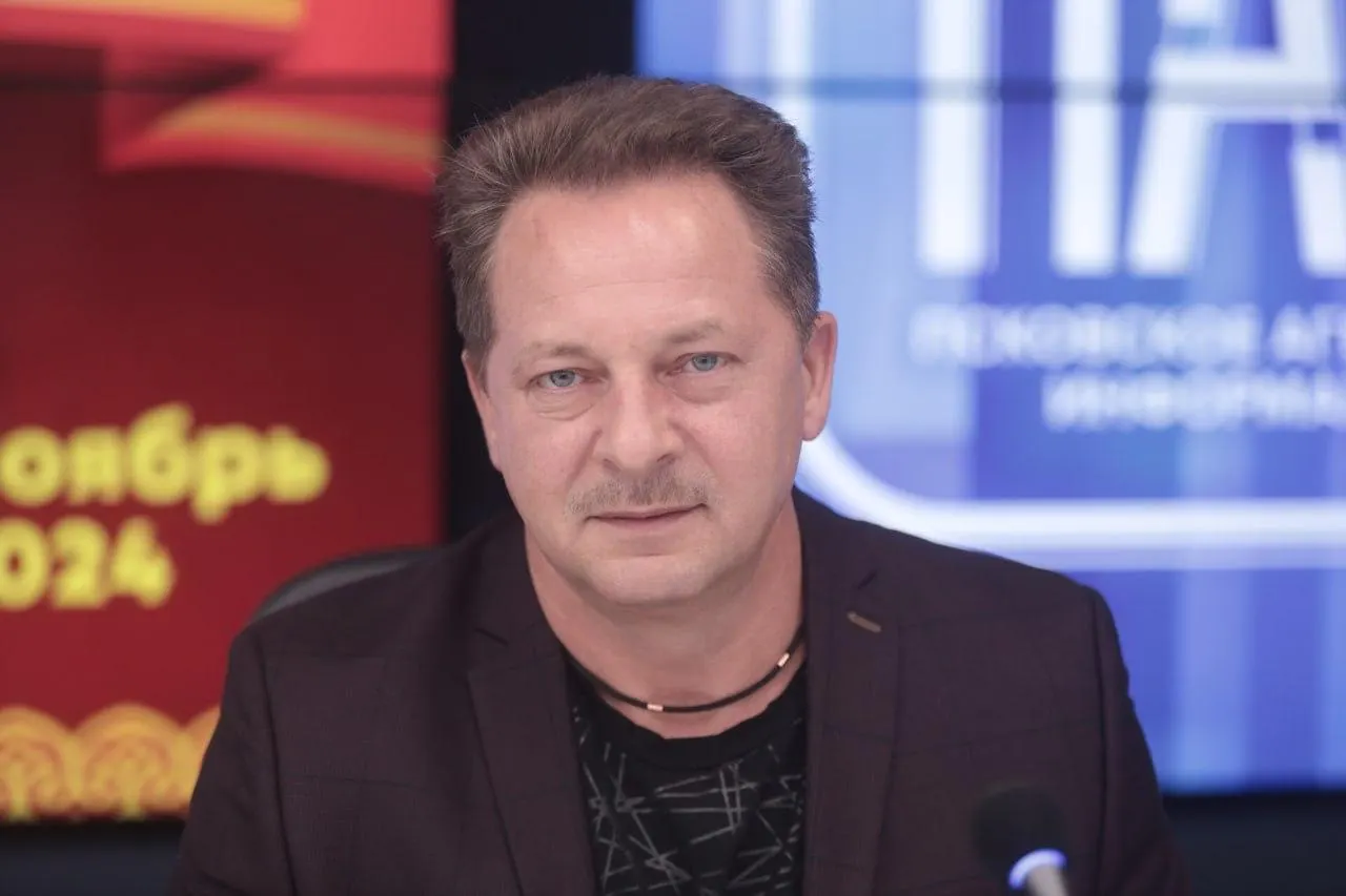 Директор Псковского дома офицеров стал фигурантом уголовного дела по факту передачи муниципального имущества предпринимателю; следствие добилось изменения меры пресечения, и он помещён в СИЗО.