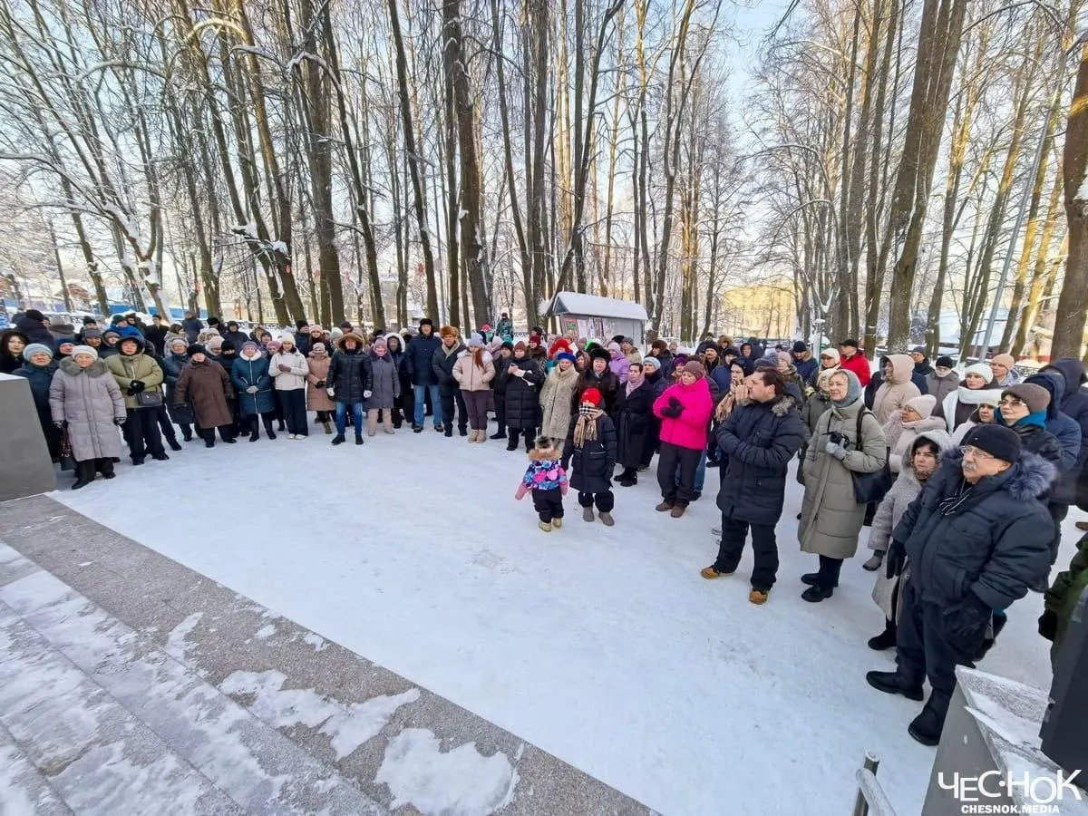 На встрече с журналистами обсуждалась судьба единственного родильного отделения в Кольчугино. Губернатор потребовал доказательств высказываний о финансировании и предупредил о риске судебного разбирательства.