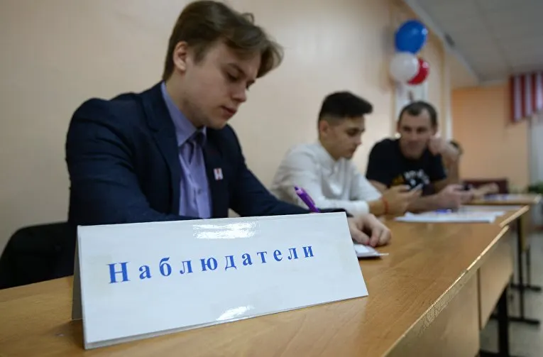 Новый документ расширяет запреты и обязанности общественных контролёров, запрещает распространение непроверенных сведений и требования к взаимодействию с протоколами, при этом сохраняет право знакомиться с материалами и ждать официальных итогов для оценки.