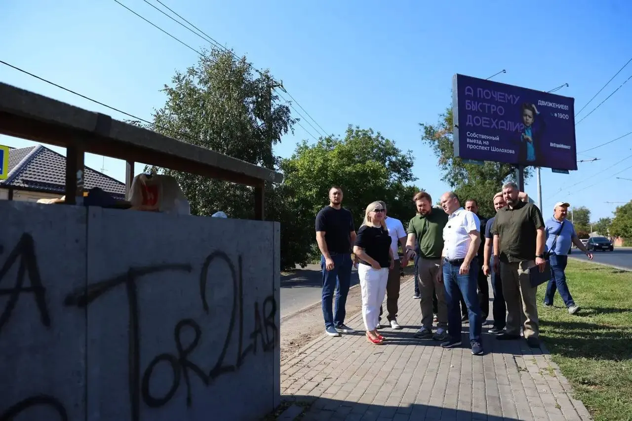 В городе выявлены переполненные контейнеры и задержки вывозки веток после штормов; запланировано создание 200 новых контейнерных площадок до конца года и ускорение вывоза мусора.