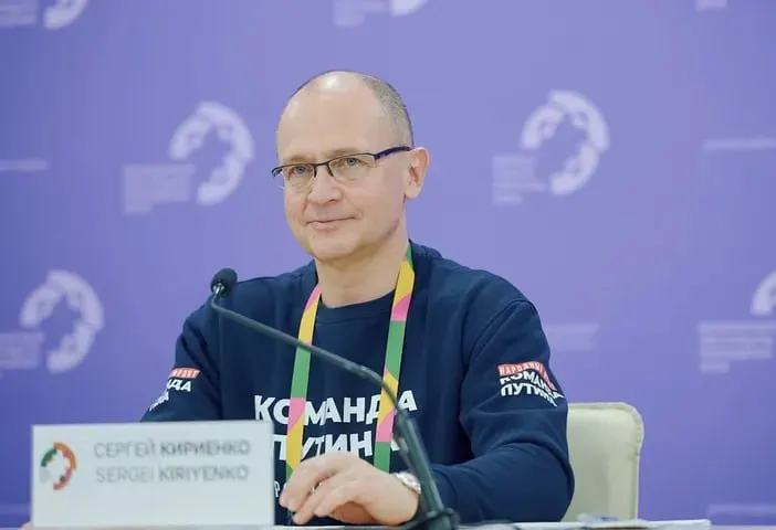 На молодёжном фестивале заявлено, что в России созданы больше возможностей для молодёжи по сравнению с другими странами, и эти возможности реализованы благодаря принятым государством решениям.