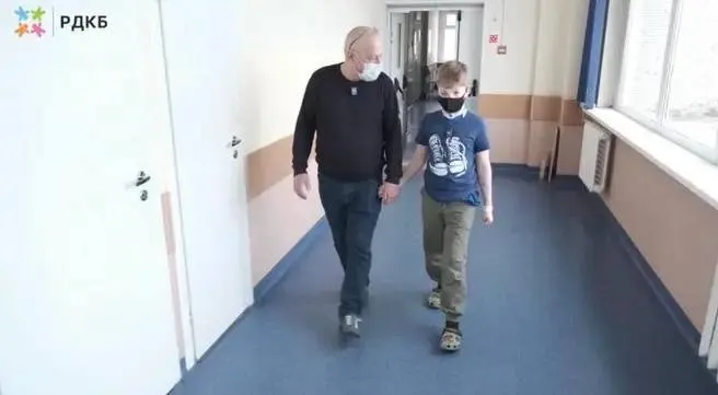 После нападения собак родителям пострадавшего ребенка заявлена компенсация, мальчику понадобятся пластические операции.