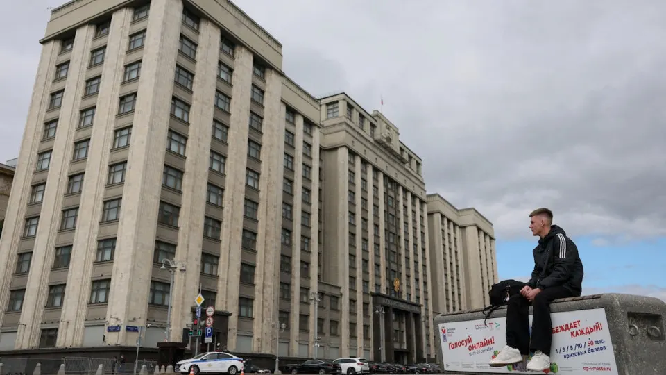 По данным опроса ExtremeScan, более половины граждан считают вероятными манипуляции с итогами голосования; лишь около трети уверены в честности выборов.