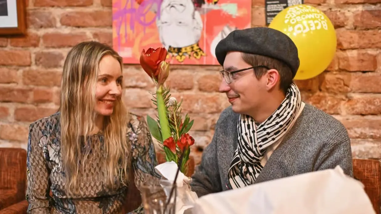 Арест Елены Моргуновой, супруги активиста Павла Крисевича, продлен на 14 суток по делу о наркотиках. Инцидент произошёл в городе Скопин Рязанской области.