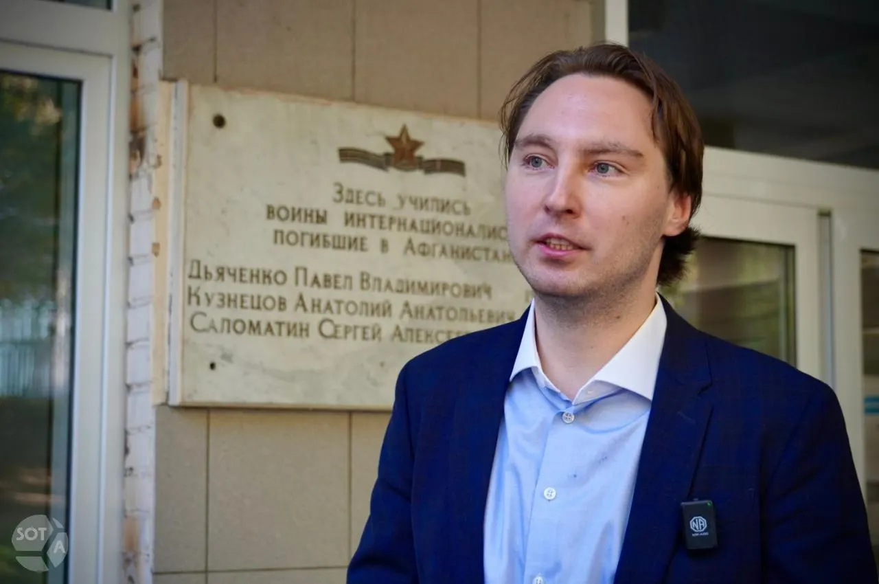 Лидер московской оппозиции проголосовал на выборах; на участке в Нагатино присутствовала полиция.