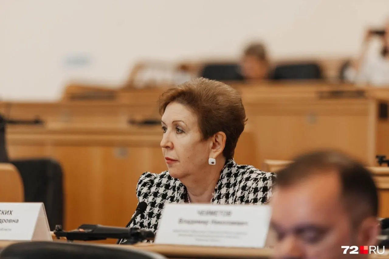 После выборов она перейдет к законотворческой работе в региональном парламенте; кадровые изменения затронули правительство.