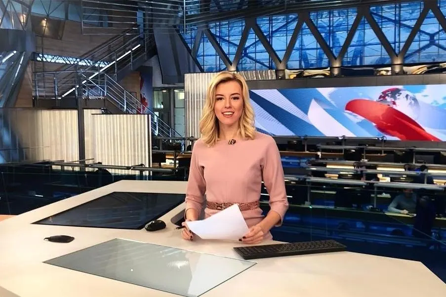 Президент подписал указ о награждении 51 сотрудника телеканала; среди лауреатов — журналисты и ведущие, некоторые попавшие в спорные сюжеты и находящиеся под санкциями.
