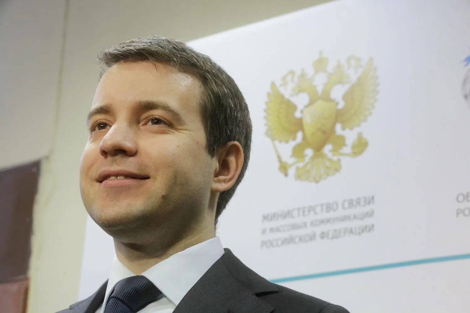 Следствие предъявило обвинения Николаю Никифорову в организации преступного сообщества и мошенничестве на сумму около 5 млрд рублей в рамках дела Finiko; пострадали тысячи вкладчиков.