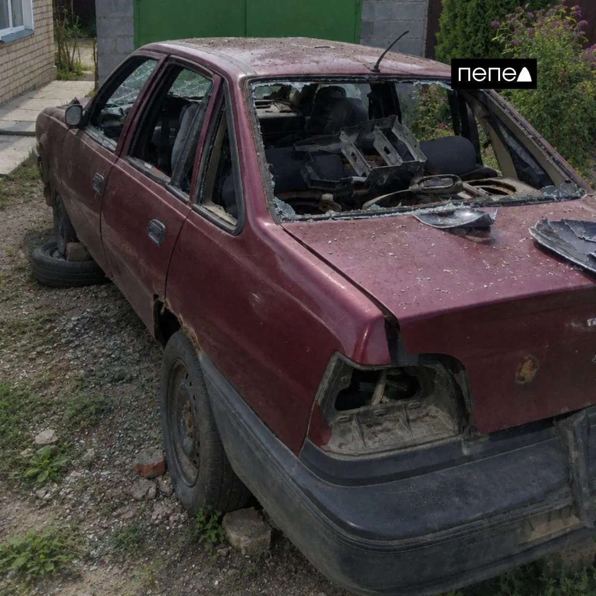 Жительница Железногорска столкнулась с задержками выплат по компенсации за повреждённый в результате обстрела автомобиль; решение по делу пока отсутствует.