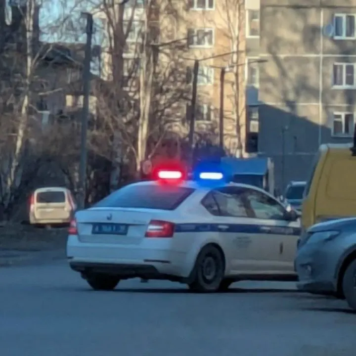 Три водителя лишились прав из-за медицинских противопоказаний; такие диагнозы запрещают управление автомобилем по закону.