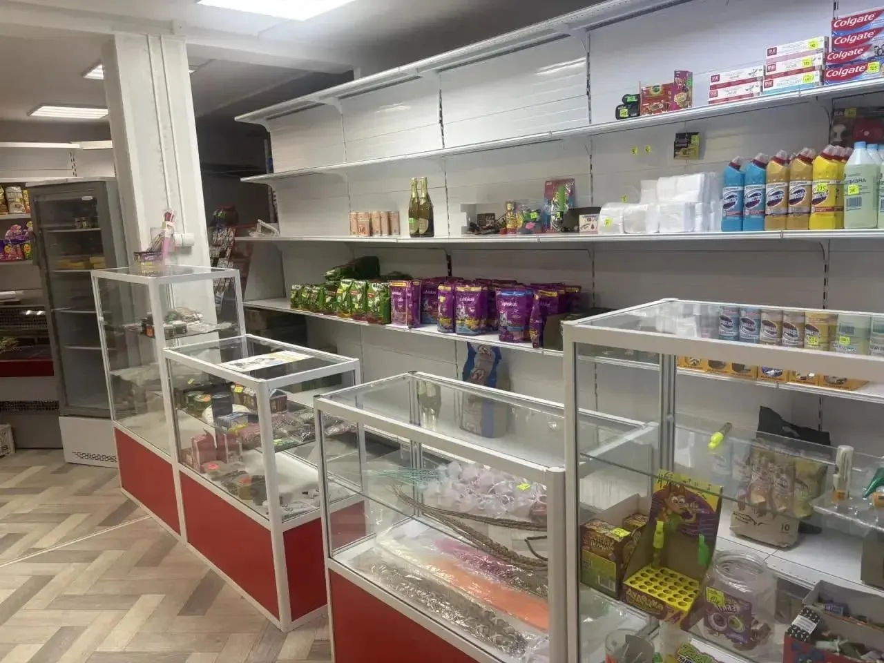 Из-за дефицита продуктов в Эвенкии введены ограничения на продажу, введён режим повышенной готовности, а власти и силовые ведомства проводят расследование.