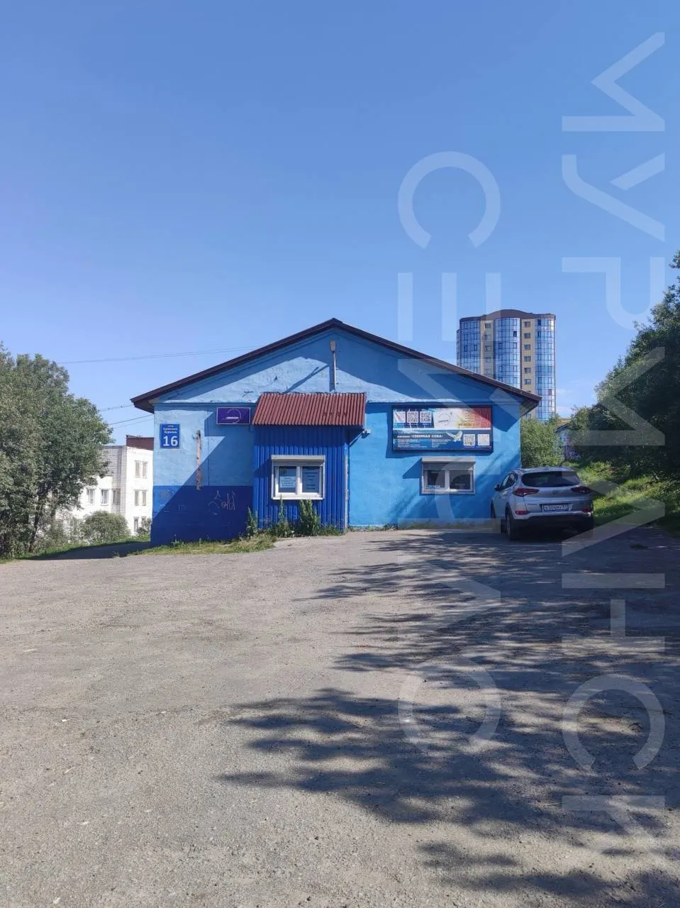 В Мурманске запланирован снос бывшего здания типографии и благоустройство территории вокруг кафедрального собора в рамках программы обновления городской среды.