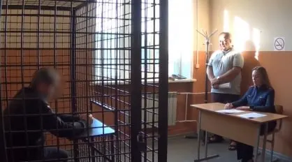 В Кузбассе расследуют убийство 17-летнего подростка; обвинения предъявлены фигурантам за незаконную охоту.