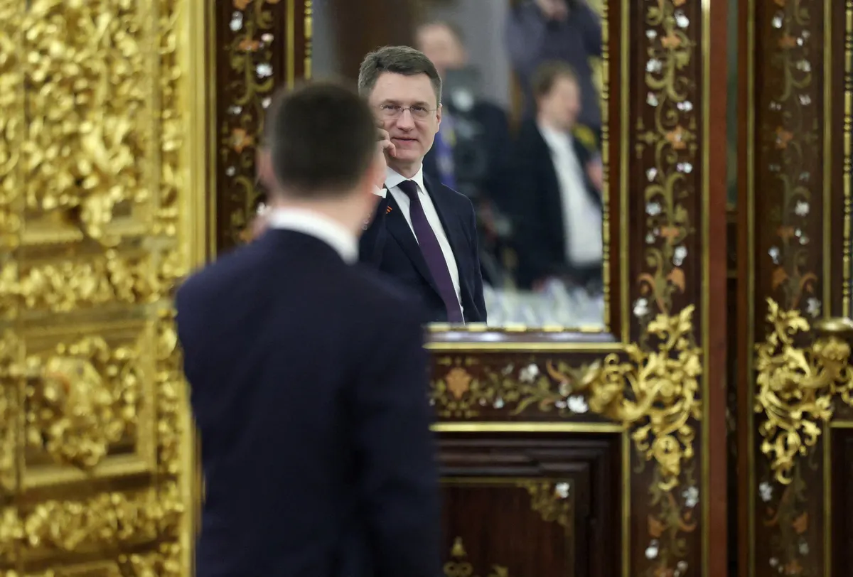 Сообщения об атаках на два нефтеперерабатывающих завода вызывают противоречивые оценки: официальные источники говорят об ударе, украинские власти отрицают факт.