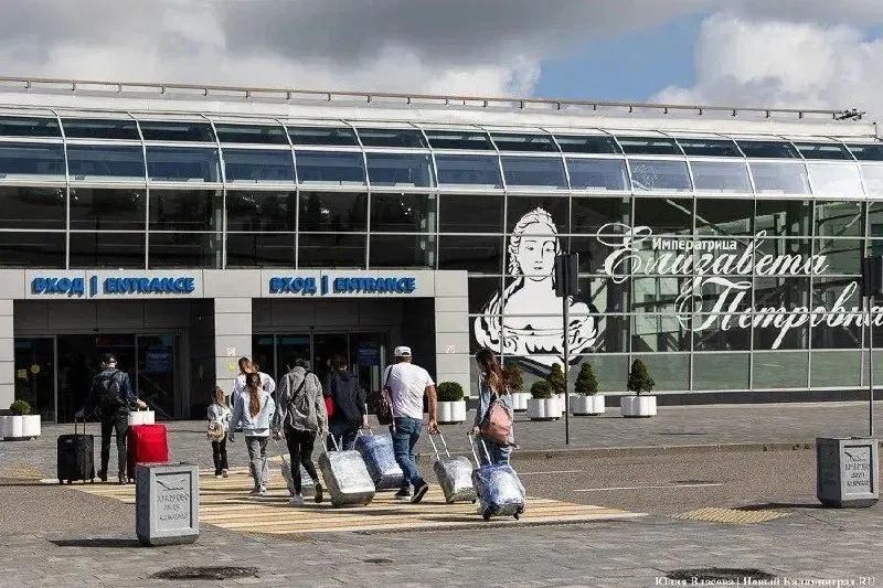 После роста рынка туризма региона в предыдущие годы в начале 2026 года отрасль снова вышла на спад. По итогам года ожидается снижение общего турпотока на примерно 6–7% по отношению к 2025 году. Туристы изменяют сроки планирования поездок, выбор транспорта и структуру расходов. По оценке экспертов, изменение потребительского поведения стало одной из причин снижения туристических расходов в регионе.