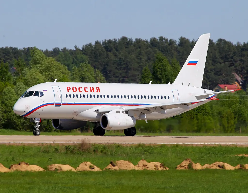 После визита в Туркменистан над столичным регионом наблюдались манёвры самолётов спецотряда и ограничения в аэропортах из-за атак беспилотников.