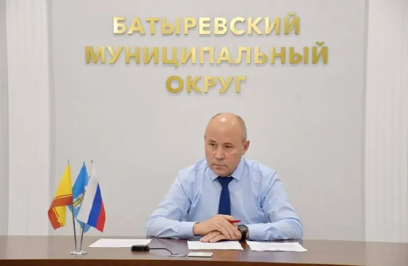 Следствие утверждает, что часть средств, предназначенных для переселения жильцов аварийного дома, была направлена на ремонт администрации.