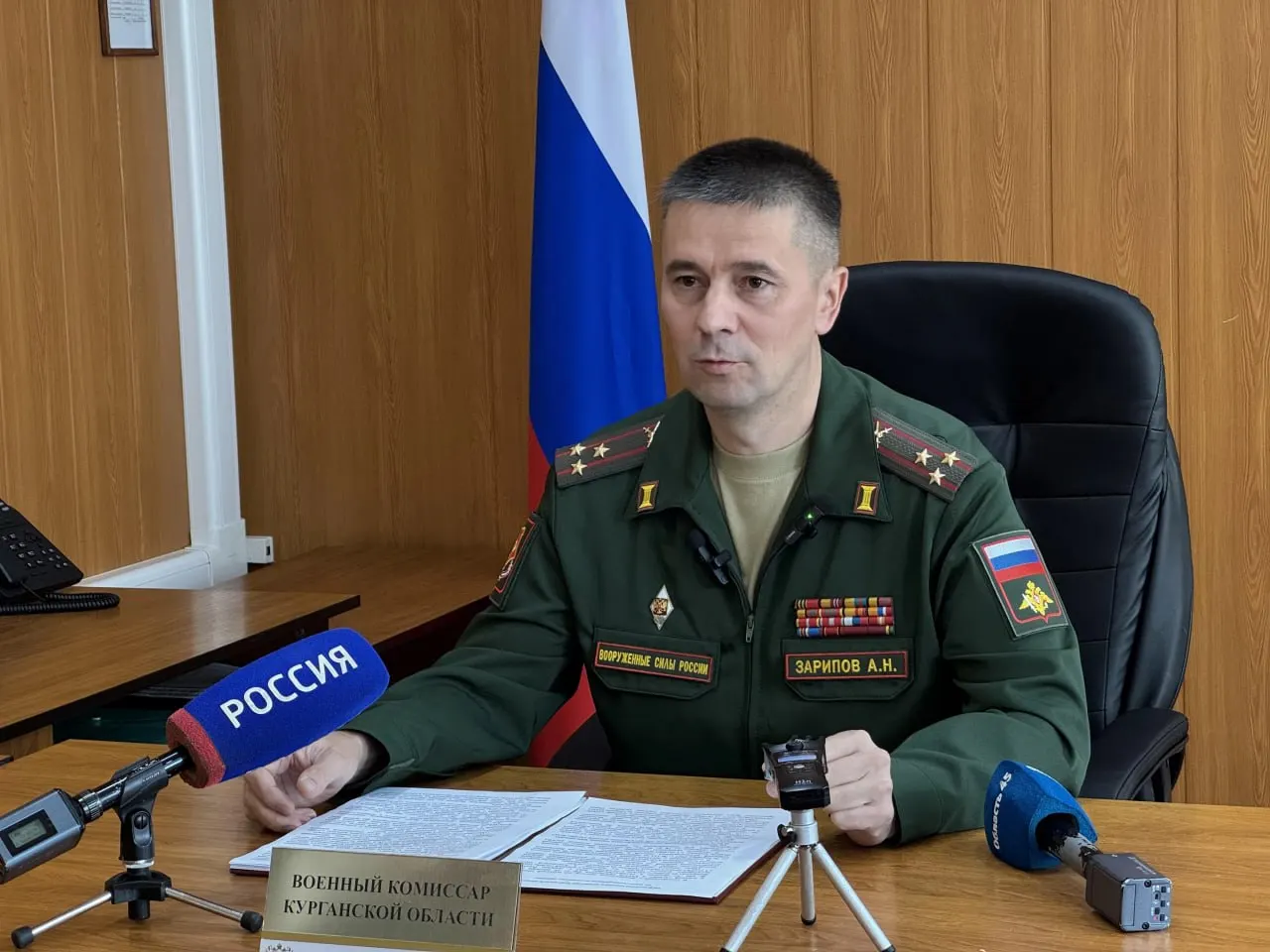 С 10 октября начнется отправка призывников. Повестки будут электронными, сведения о направлении фиксируются в специальном реестре; комментарий дал военный комиссар региона.