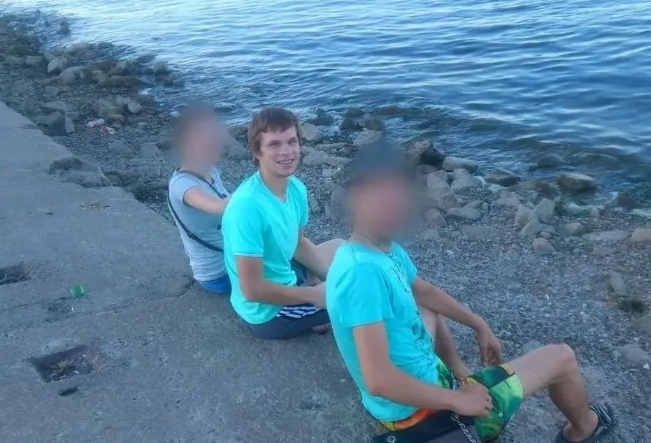 37-летний Константин Иванов пропал в начале августа. Последний раз родственникам он выходил на связь 2 августа; приметы: рост 183 см, голубые глаза, темно-русые волосы.
