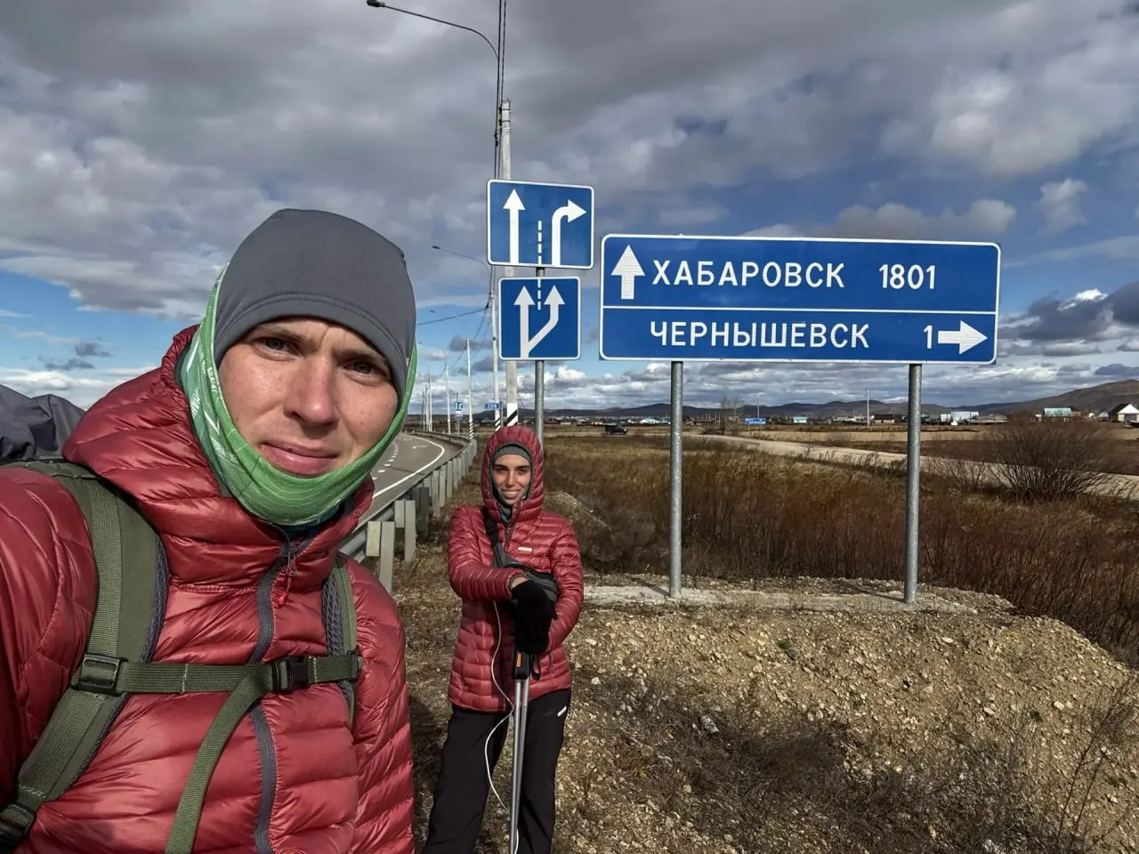 Москва — Владивосток: пара москвичей продолжает пеший путь через Забайкалье; к 17 октября они преодолели 7269,98 км, осталось примерно 2678 км до Владивостока.