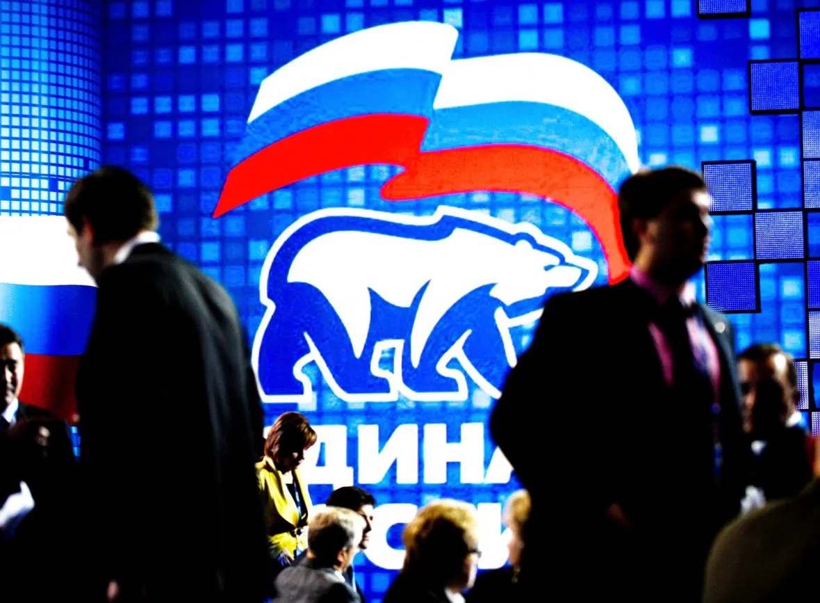 После отказа ряда лидеров списка от мандатов часть мест может перейти кандидатам, сохраняя численность фракции.