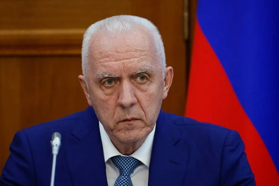 Генеральный прокурор Александр Гуцан прибыл в Калининградскую область, встретился с коллективом прокуратуры и посетил филиал фонда поддержки участников СВО.