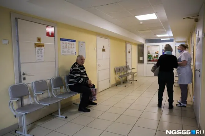 Проверка по данным фонда ОМС Омской области выявила рост числа несоблюдений стандартов медицинской помощи в III квартале 2026 года.