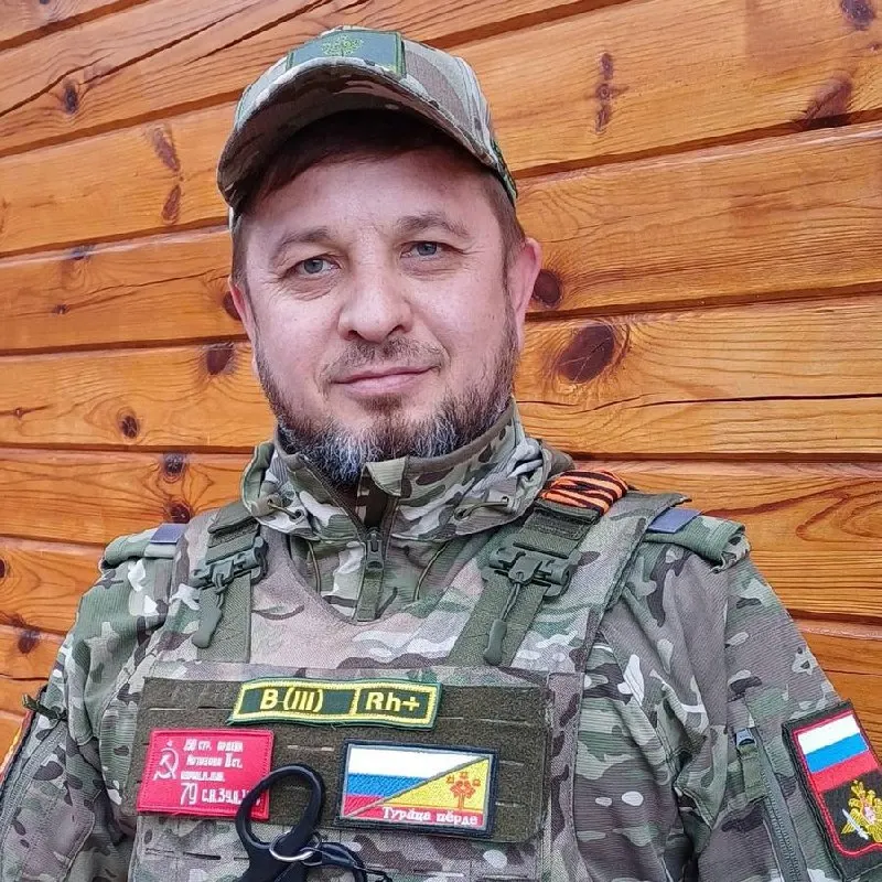 Указом президента депутату вручили медаль Жукова за мужество, отвагу и самоотверженность; это ещё одна награда в его портфолио наряду с ранее присвоенными званиями и грамотами.