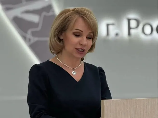 Глава Ленинского района Ростова ушла по собственному желанию; с октября её обязанности перейдут к первому заместителю Сергею Кулешову. Мищук руководила районом с августа 2023 года.