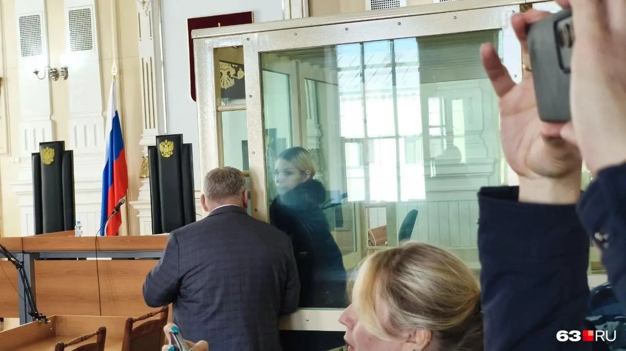 Следствие сообщает о возможной причастности группы лиц к убийству бывшего мэра Самары и его супруги, а также к ряду сопутствующих преступлений, включая хищение имущества и подделку документов.