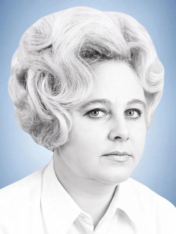 Полковник милиции Маргарита Федяева ушла из жизни в возрасте 88 лет, посвятив службе в органах внутренних дел более 25 лет. Похороны состоятся в узком кругу и планируется захоронение на новом Ворошиловском кладбище.