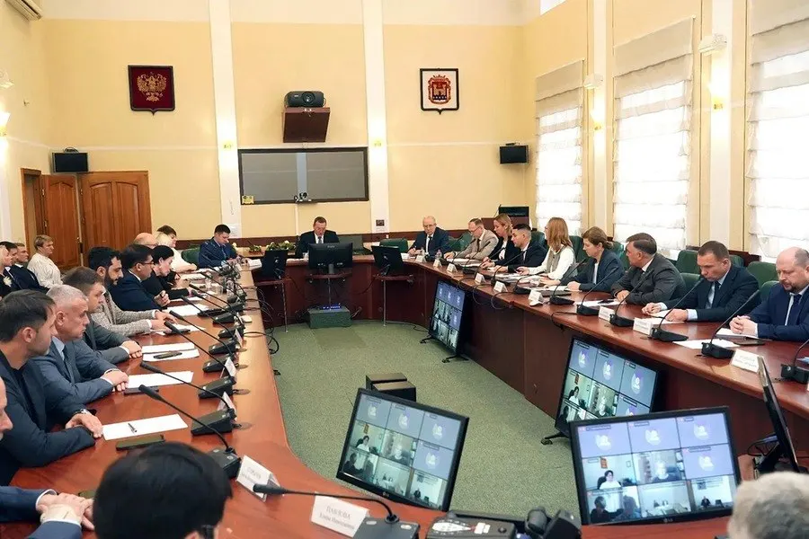 Подведены итоги десяти лет работы Минконтроля региона: сохранён риск-ориентированный надзор, достигнуты результаты по дольщикам и лицензиям, регион поднялся в рейтингах и расширил туризм.