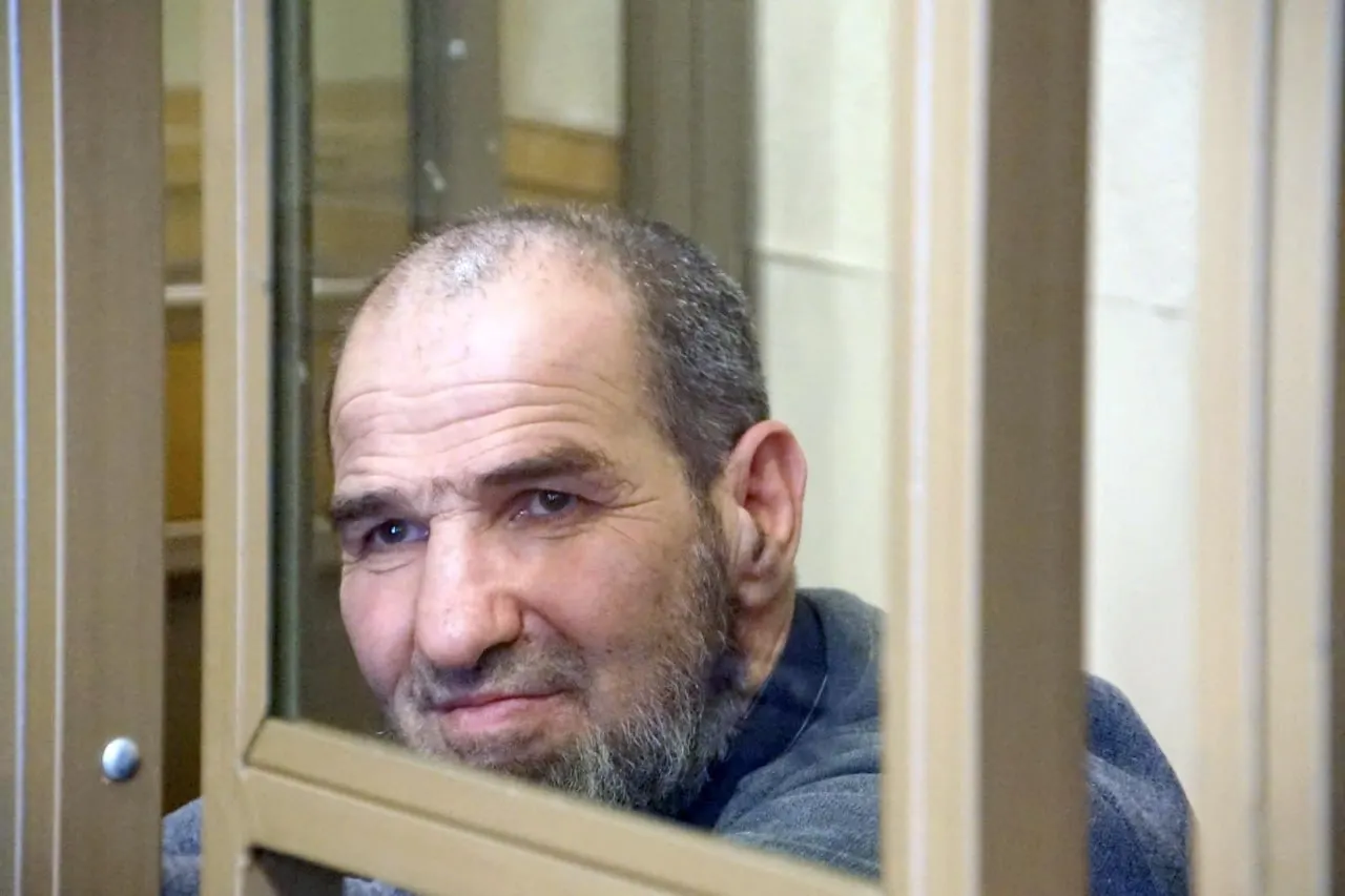 Архангельский суд отклонил ходатайство об освобождении 58-летнего крымского татраина Ленура Халилова по состоянию здоровья. У него диагностирован рак печени IV стадии с метастазами; он был имамом и ранее осуждён за участие в запрещённой организации.