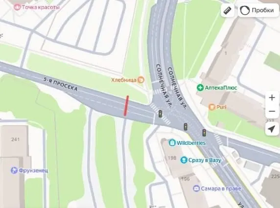 Из-за строительства нового железобетонного канала и замены 60 метров теплосети перекрыт выезд с 5-й просеки на Ново-Садовую. Ограничения действуют с 19 октября по 5 ноября; горячая вода и отопление не отключаются.