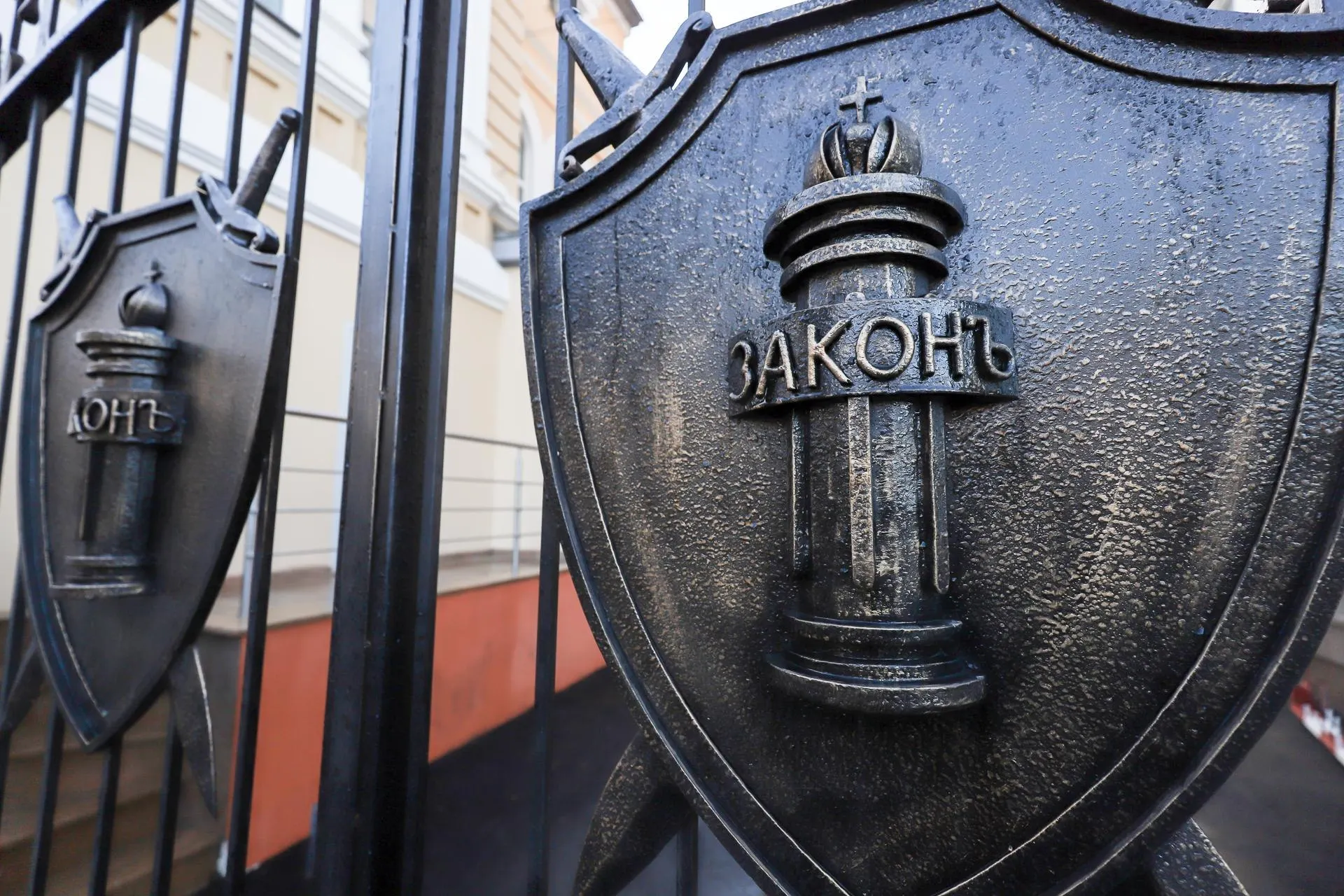 Одно предприятие задолжало 27 сотрудникам более 3 миллионов рублей заработной платы.