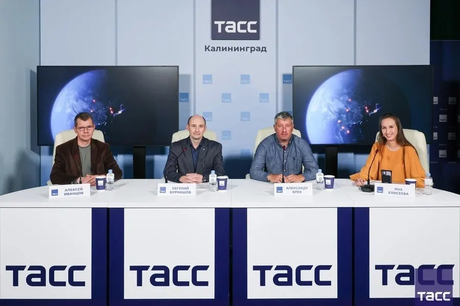 Береговая линия региона подвержена эрозии: фиксируются постепенные отступления, частично компенсируемые берегозащитными работами, и риски, связанные с литодинамикой.