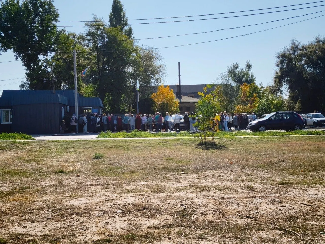 Жители Волжского жалуются на очереди до пяти часов при замене транспортных карт из‑за нового контракта с перевозчиком.