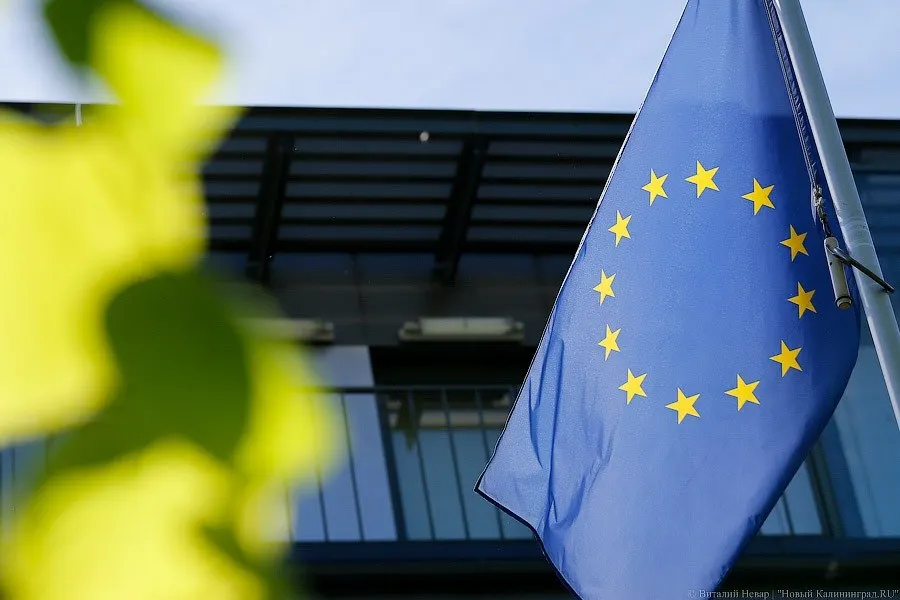 Дипломаты Евросоюза обсуждают сценарии реагирования на потенциальную гибридную атаку и меры поддержки пострадавших государств, включая эвакуацию граждан и координацию действий.
