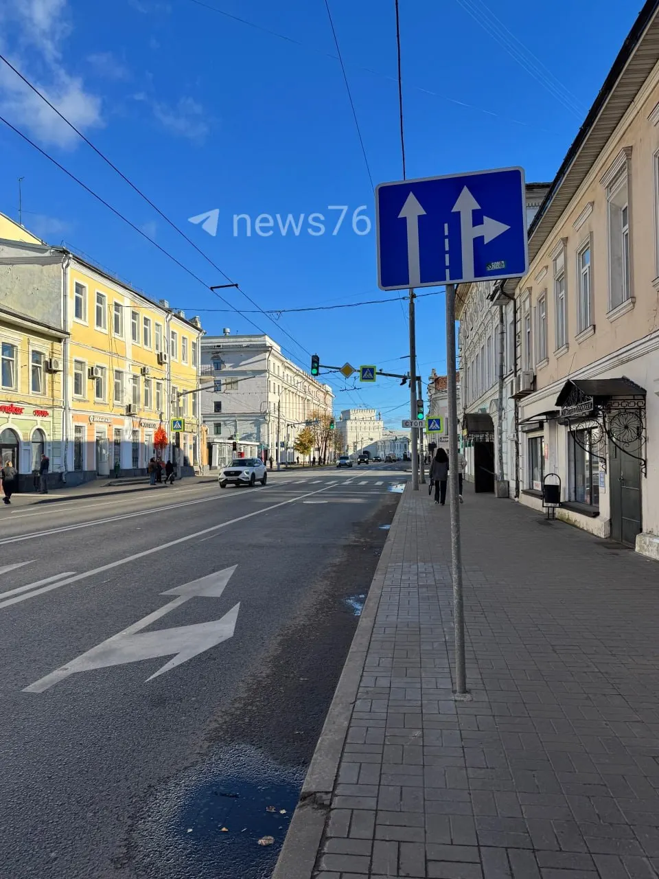 Автолюбители жалуются на неудобства поворота с улицы Свободы на Собинова; власти уверяют, что нововведение увеличивает пропускную способность перекрестка.