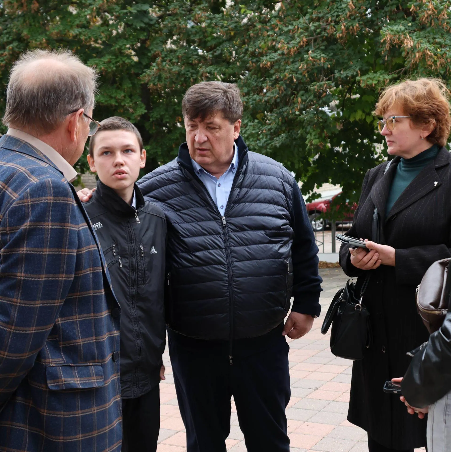 Губернатор Белгородской области и спикер регионального парламента организовали передачу бытовой техники семьям, утратившим близких в августовском обстреле.