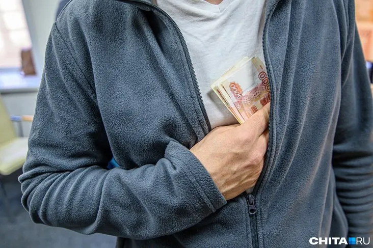 Регион лидирует по числу уголовных дел, связанных с невыплатой заработной платы, а по объему долгов занимает третье место.