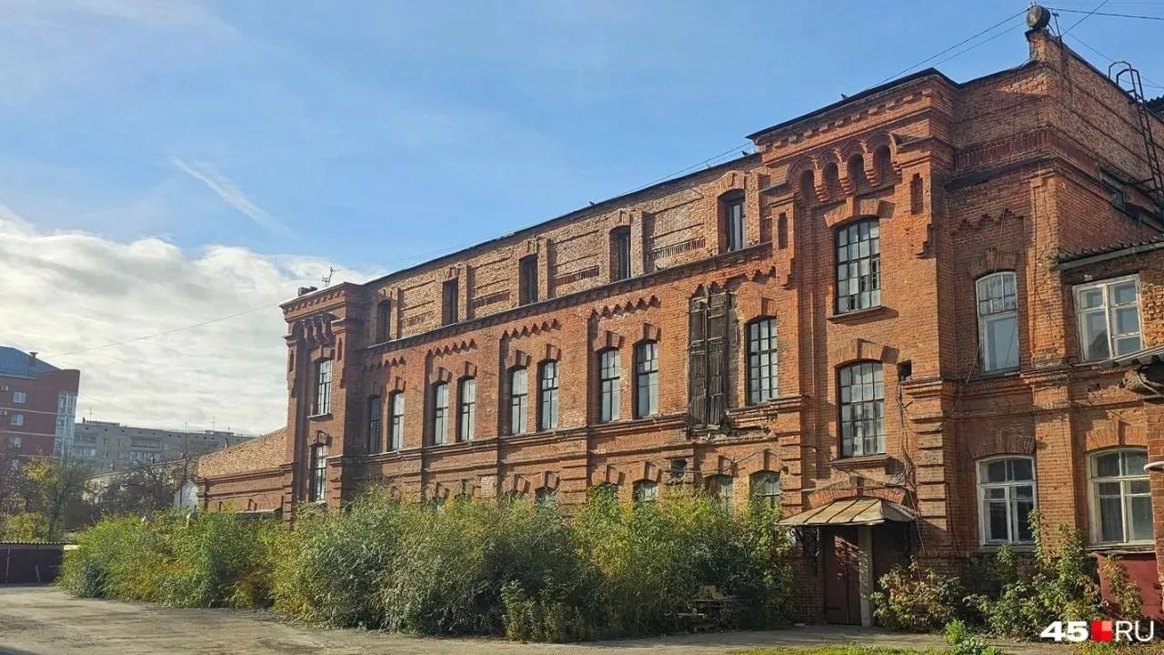 Планируется разместить рестораны, бары, коворкинг, музей и прогулочную зону на бывших производственных площадках.