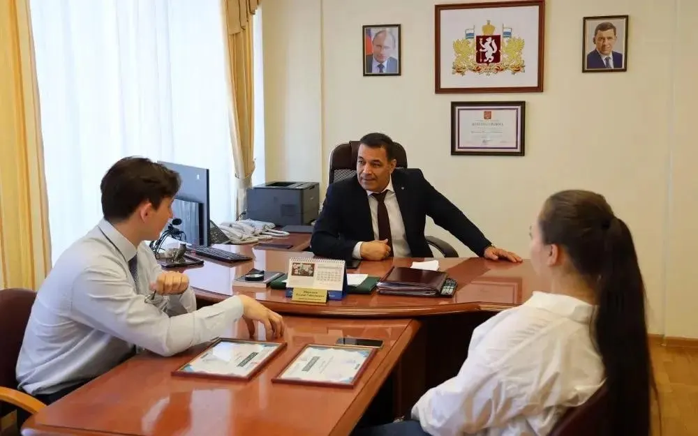 Экс-руководитель антикоррупционного департамента обвиняется в получении девяти миллионов рублей взятки; суд избрал меру пресечения, он находится в СИЗО в Нижнем Новгороде.